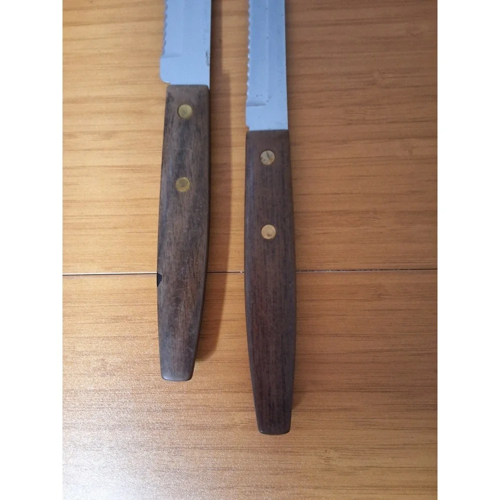 Vintage‎ Pair Of Forgecraft USA Stainless Steel Serrated Knives.